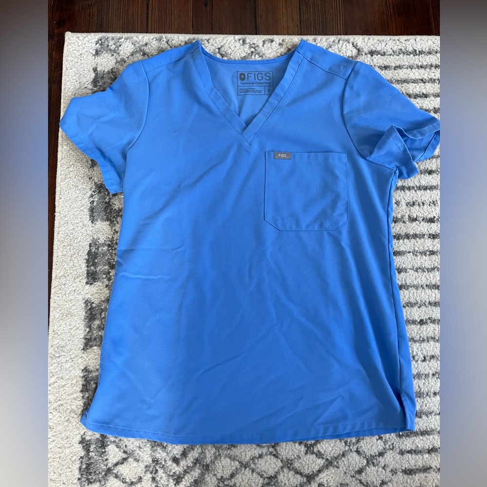 FIGS Catarina One Pocket Scrub Top